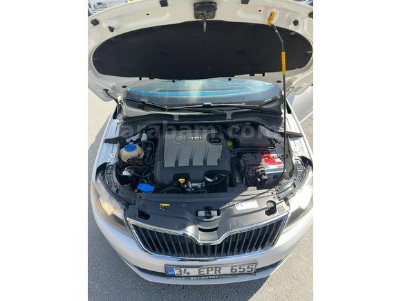 Sahibinden Skoda Rapid 1.6 CR TDI Spaceback Ambition 2014 Model