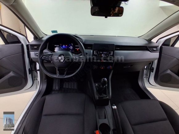 YÜCELER OTO'DAN 2023 MODEL RENAULT CLİO 1.0 SCE KDV%20 HATASIZ
