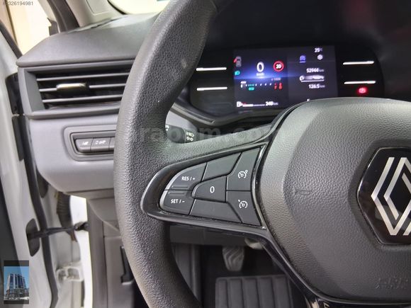 YÜCELER OTO'DAN 2023 MODEL RENAULT CLİO 1.0 SCE KDV%20 HATASIZ