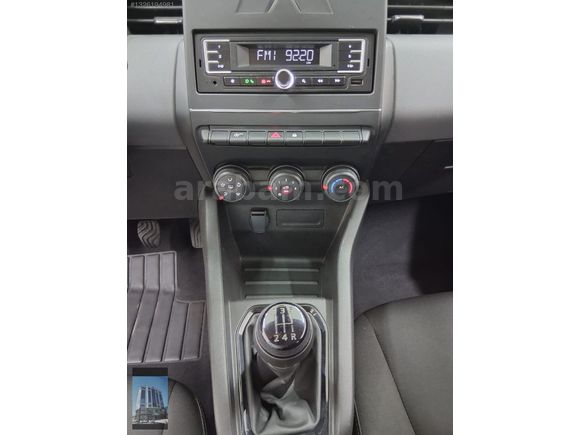 YÜCELER OTO'DAN 2023 MODEL RENAULT CLİO 1.0 SCE KDV%20 HATASIZ