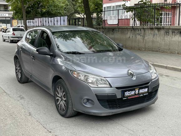 Galeriden Renault Megane 1.5 dCi Authentique 2011 Model Konya