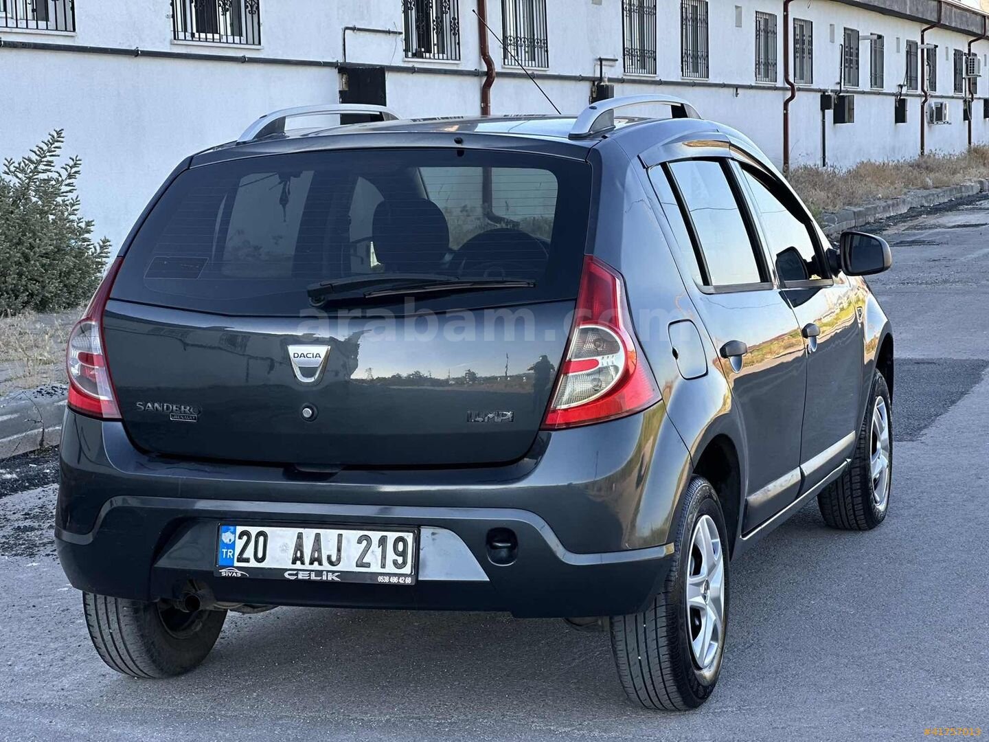 Galeriden Dacia Sandero 1.4 Ambiance 2009 Model Sivas 170.000 km Füme 4