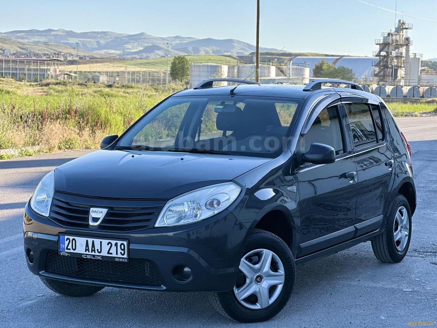 Galeriden Dacia Sandero 1.4 Ambiance 2009 Model Sivas 170.000 km Füme 1