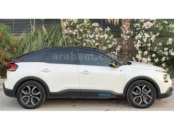 2023 E-C4 SHİNE BOLD HATASIZ-BOYASIZ 52.000KM