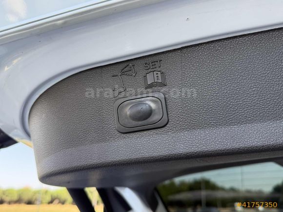 MER-CAN OTOMOTİV'DEN SELECTİVE ŞERİT TAKİP CAM TAVAN