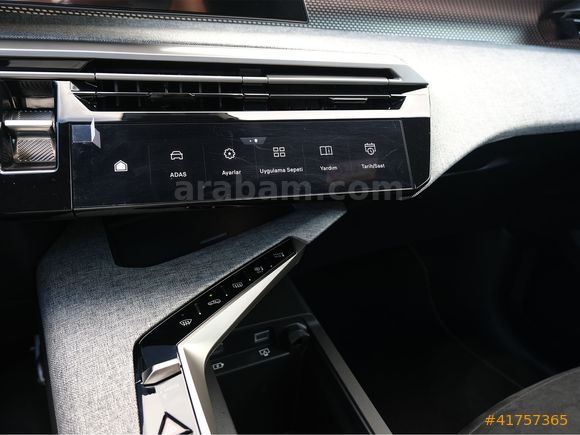 OTOSTORE'DAN 3008 1.2 Hybrid GT e-DCS6 2026