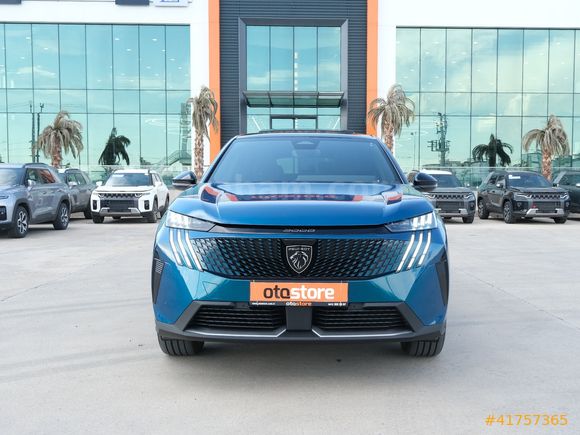 OTOSTORE'DAN 3008 1.2 Hybrid GT e-DCS6 2026