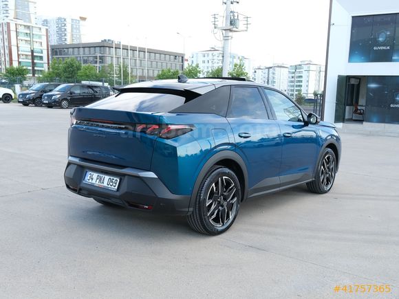 OTOSTORE'DAN 3008 1.2 Hybrid GT e-DCS6 2026
