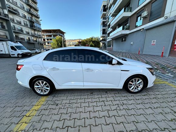 SAHİBİNDEN DEĞİŞENSİZ OTOMOTİK MEGANE 4 