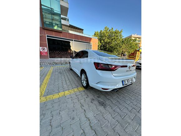SAHİBİNDEN DEĞİŞENSİZ OTOMOTİK MEGANE 4 