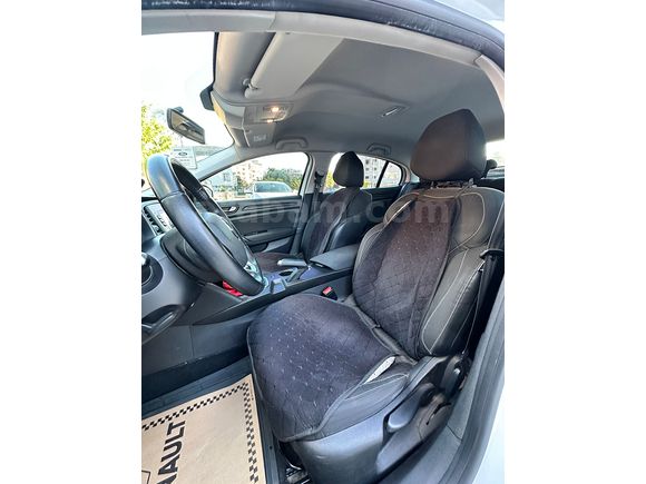 SAHİBİNDEN DEĞİŞENSİZ OTOMOTİK MEGANE 4 