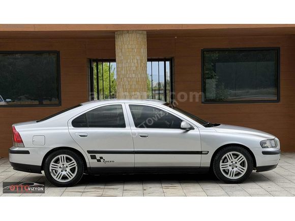 OTTOvizyon'dan/2001 VOLVO/S60 2.0T/293 BİN KM/TAVAN-BGJ BOYASIZ