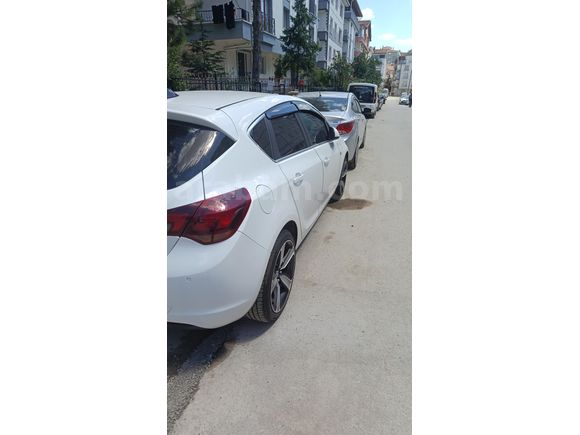 Sahibinden Opel Astra 1.6 Sport 2011 Model