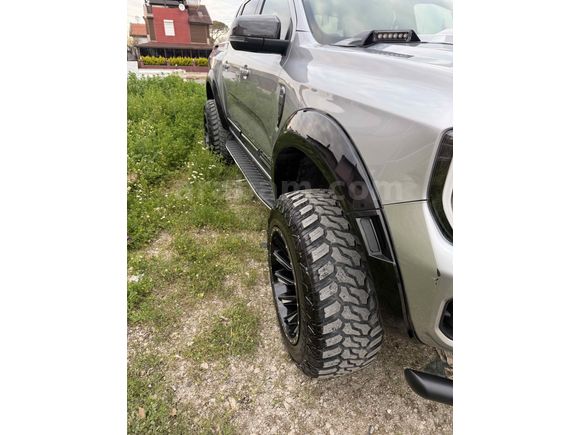 Sahibinden Ford Ranger 2.0 EcoBlue 4x4 Wildtrak  2024 Model İzmir