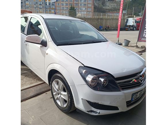 Sahibinden Opel Astra 1.6 Essentia 2012 Model