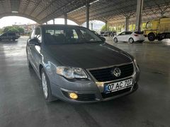 Galeriden Volkswagen Passat 2.0 TDi Comfortline 2007 Model Antalya 165.000 km Gri