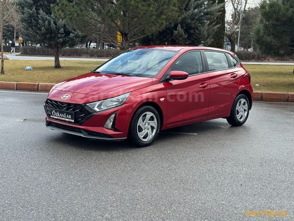 BOYASIZ 2025 HYUNDAİ İ20 1.0 T GDİ JUMP HAYALET NAV.ŞERİT TAKİP