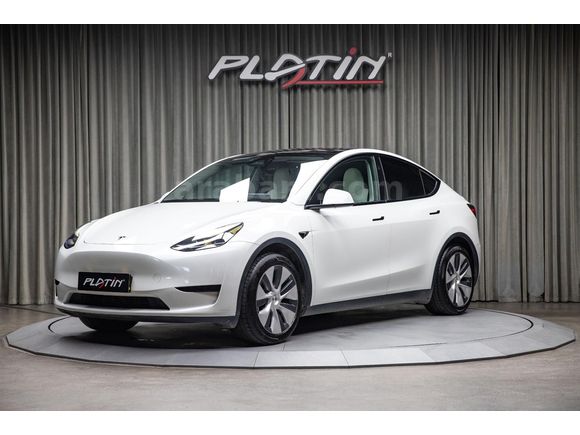 2024 TESLA MODEL Y SR 360K.OTONOM_PANORAMIK_BEYAZ İC MEKAN 