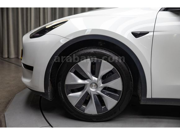2024 TESLA MODEL Y SR 360K.OTONOM_PANORAMIK_BEYAZ İC MEKAN 