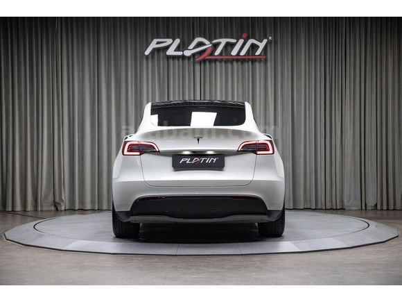 2024 TESLA MODEL Y SR 360K.OTONOM_PANORAMIK_BEYAZ İC MEKAN 