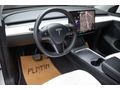 2024 TESLA MODEL Y SR 360K.OTONOM_PANORAMIK_BEYAZ İC MEKAN 