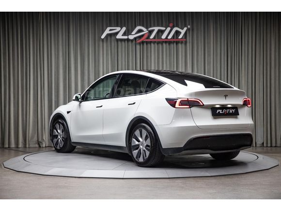 2024 TESLA MODEL Y SR 360K.OTONOM_PANORAMIK_BEYAZ İC MEKAN 