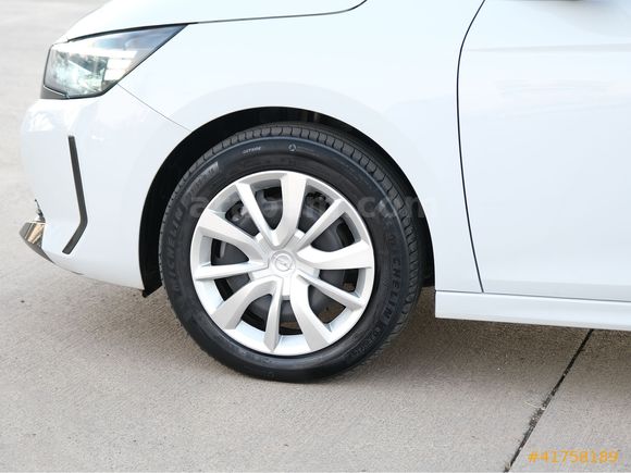 OTOSTORE'DAN Corsa 1.2 Hybrid Edition e-DCT6 2026