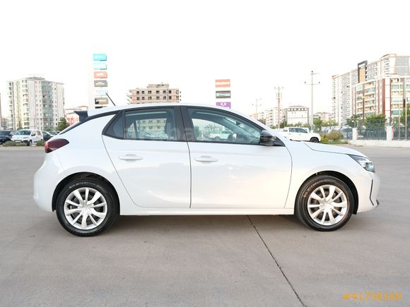 OTOSTORE'DAN Corsa 1.2 Hybrid Edition e-DCT6 2026