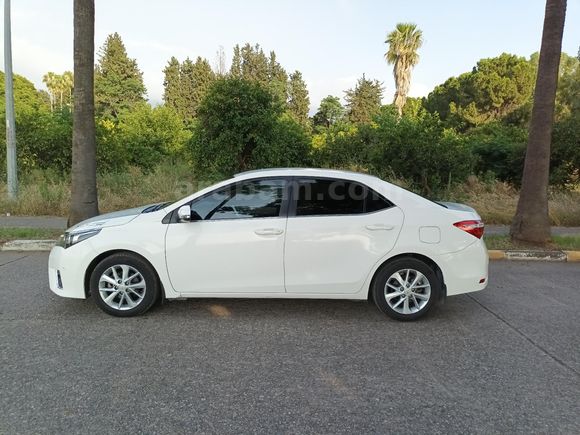 Sahibinden Toyota Corolla 1.6 Premium 2015 Model