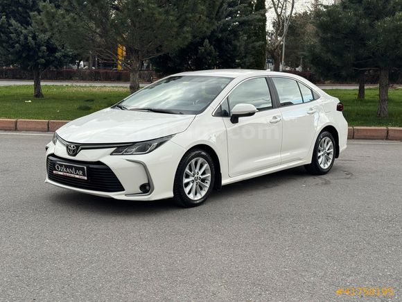 2022 TOYOTA COROLLA 1.5 DREAM 72000 KM BAKIMLI