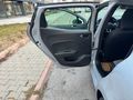 BOYASIZ 2025 RENAULT CLİO 1.0 TCE EVOLUTİN 25000 KM