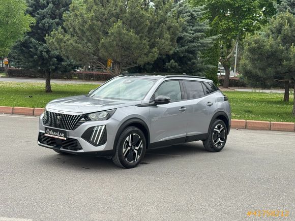 BOYASIZ 2025 PEUGEOT 2008 1.2 PURETECH ALLURE CAM TAVAN 8000KM