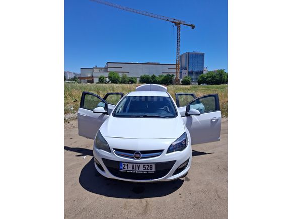 MURAT_ÖZGÜVEN'DEN TEMİZ OPEL ASTRA OTOMATİK