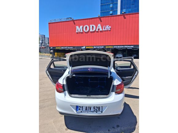 MURAT_ÖZGÜVEN'DEN TEMİZ OPEL ASTRA OTOMATİK
