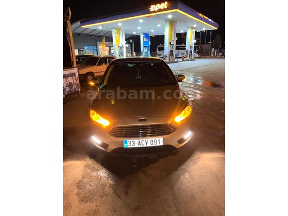 Sahibinden Ford Focus 1.6 TDCi Style 2015 Model
