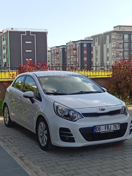 Sahibinden Kia Rio 1.4 CRDi Concept 2016 Model Ankara 88.000 km Beyaz