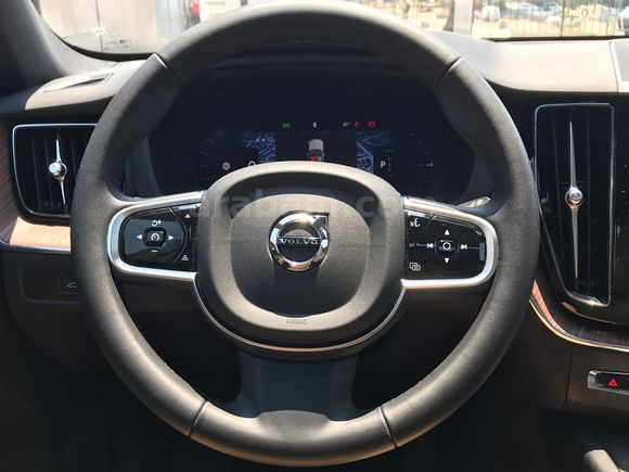 2024 MODEL VOLVO XC60 2.0 T8 PLUS BRIGHT 34.000 KM.DE