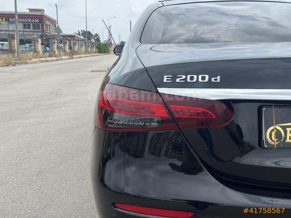 DAHA TEMİZİ YOK,HATASIZ,DAHA 14.000 KM'DE,SERVİS BAKIMLI,E200 d