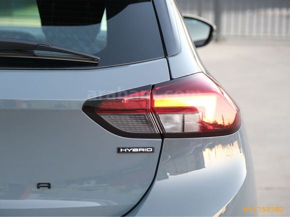 OTOSTORE'DAN Corsa 1.2 Hybrid Edition e-DCT6 2026