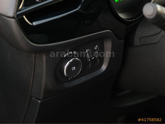 OTOSTORE'DAN Corsa 1.2 Hybrid Edition e-DCT6 2026