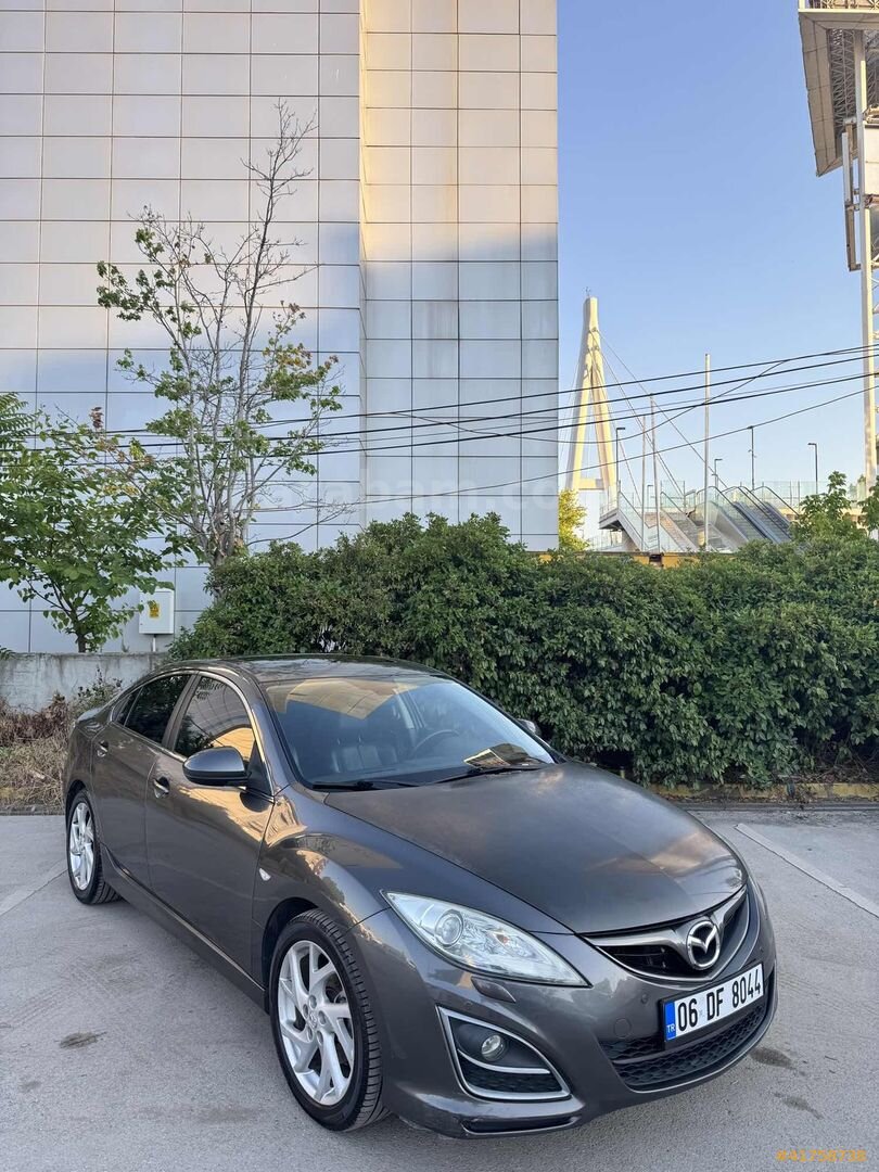 Galeriden Mazda 6 2.0 Sport 2011 Model Kocaeli 250.000 km Kahverengi 2