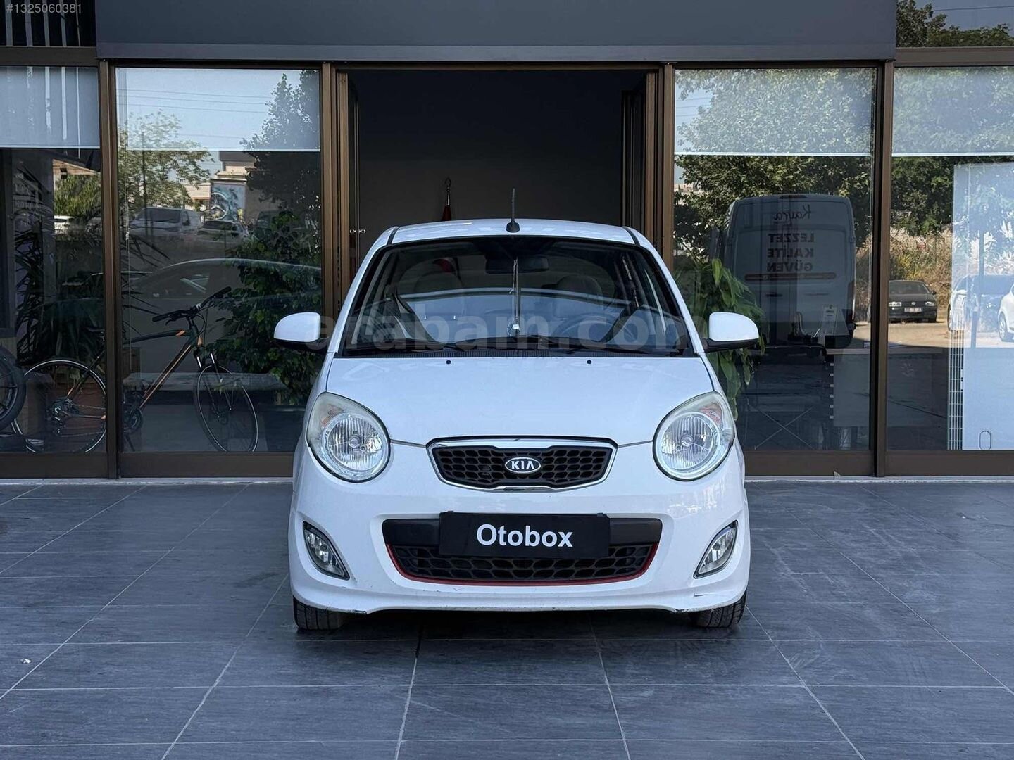 Galeriden Kia Picanto 1.1 Hiper 2011 Model Bursa 103.000 km Beyaz 2