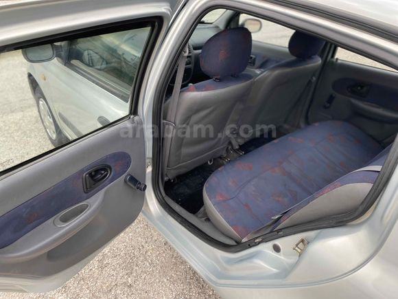 Sahibinden Renault Clio 1.4 RNA 2001 Model 