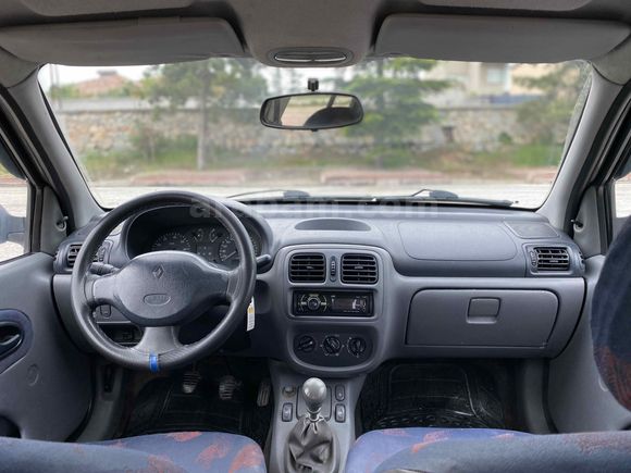 Sahibinden Renault Clio 1.4 RNA 2001 Model 