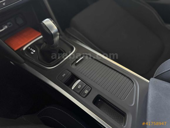 YKTCAR AUTOGROSS'DAN 2024 MEGANE TOUCH 100.127 KM'DE