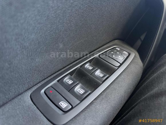 YKTCAR AUTOGROSS'DAN 2024 MEGANE TOUCH 100.127 KM'DE