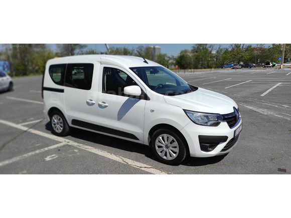 2022 RENAULT EXPRESS