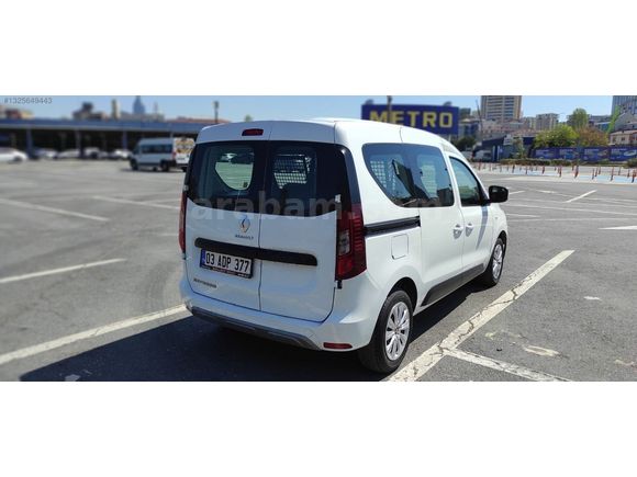 2022 RENAULT EXPRESS