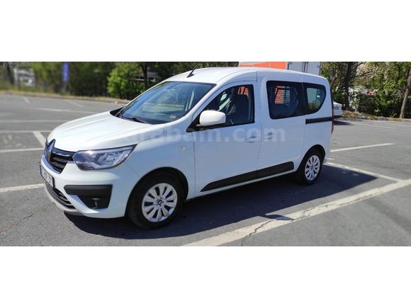 2022 RENAULT EXPRESS