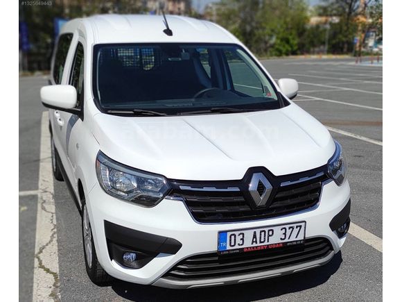 2022 RENAULT EXPRESS